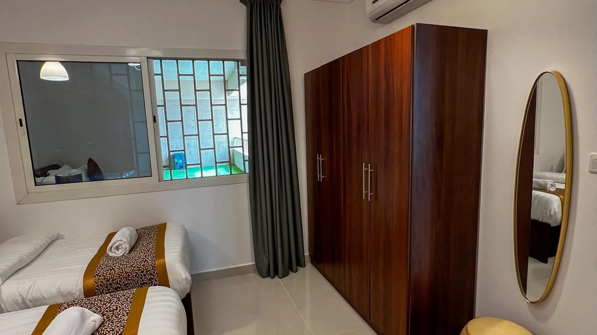 Sky-High Villa فيلا عنان السماء جدة 0*,