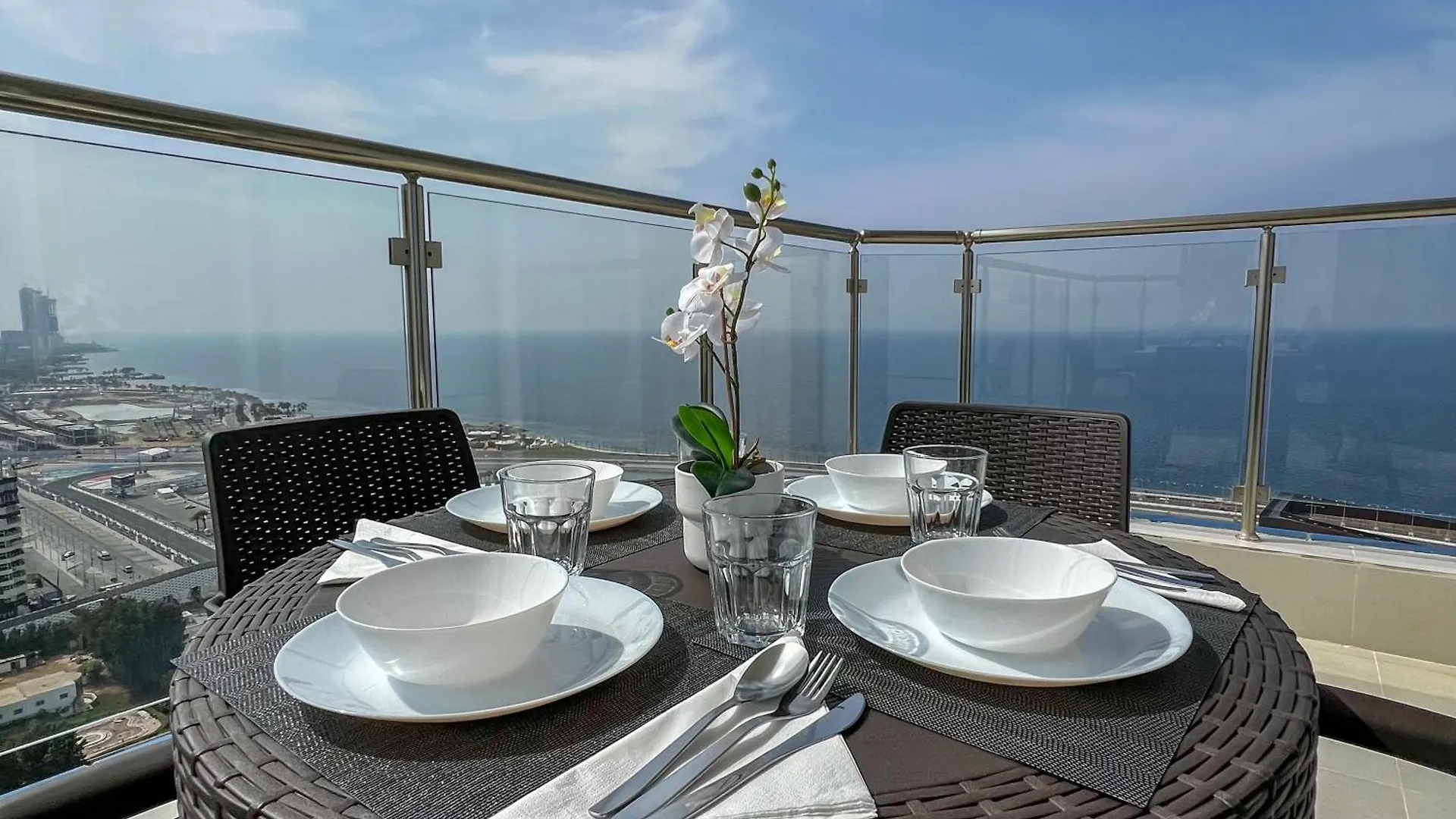 Sky-High Villa فيلا عنان السماء Jeddah