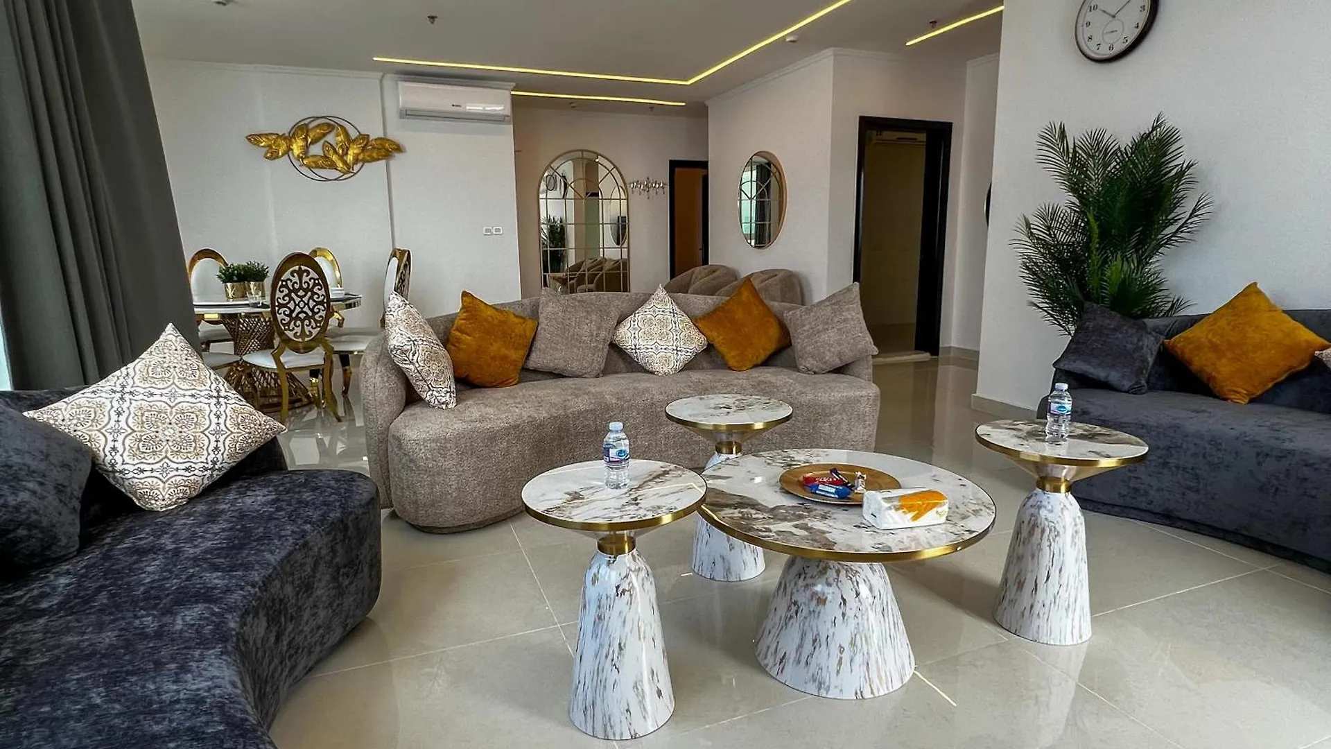 Sky-High Villa فيلا عنان السماء Jeddah Apartment
